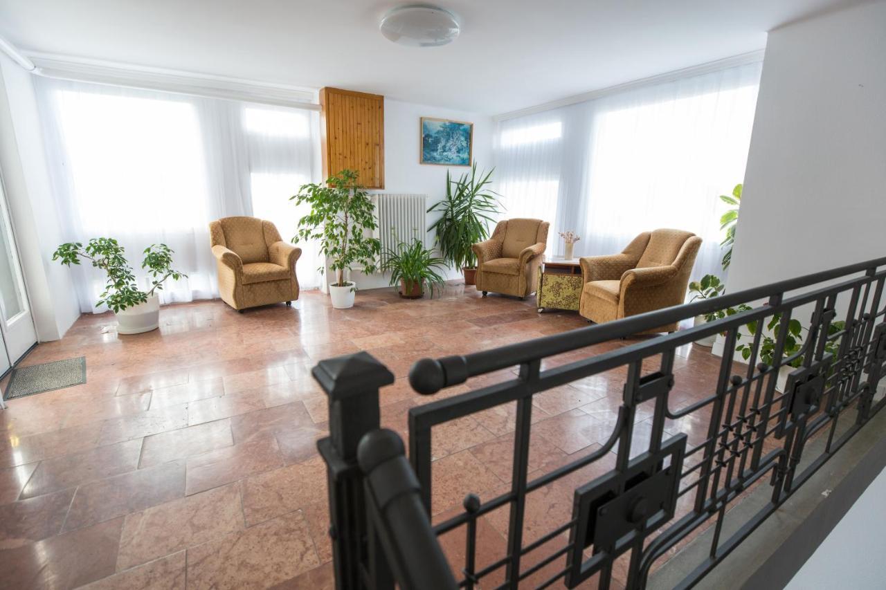 Panzió LEMBERG Apartman Hajdúszoboszló Kültér fotó